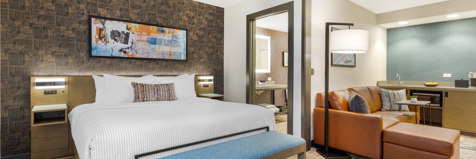 Suites at Cambria Hotel Denver Downtown RiNo